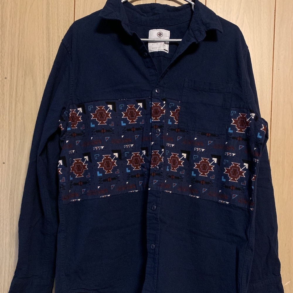 Brand: ON THE BYAS size: M
